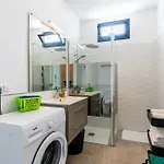Enchanting And Centric Flat - 아파트