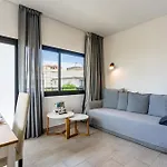 Enchanting And Centric Flat - 아파트 *