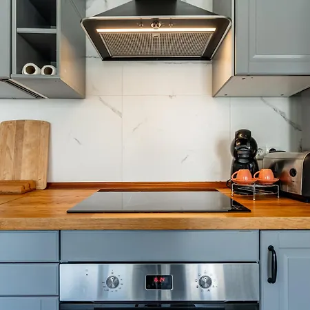 Enchanting And Centric Flat - Apartman *