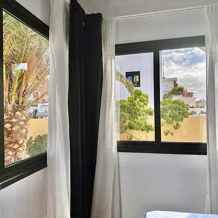 Apartament Enchanting And Centric Flat - *