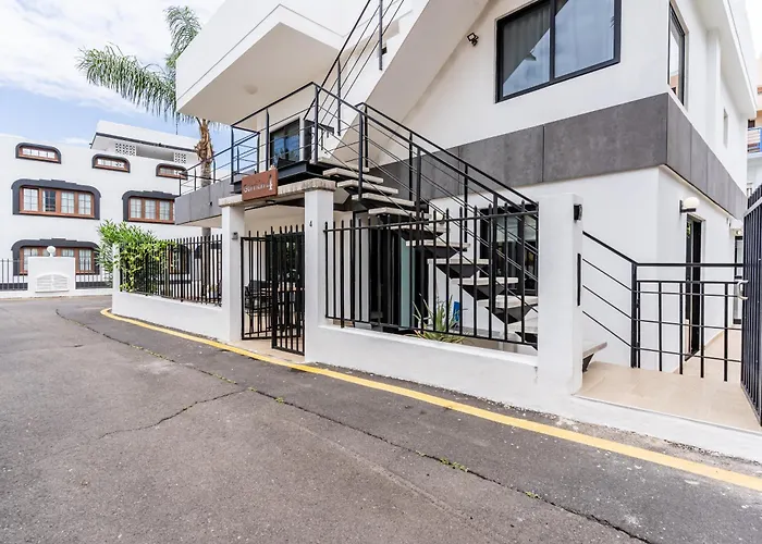 아파트 Enchanting And Centric Flat -